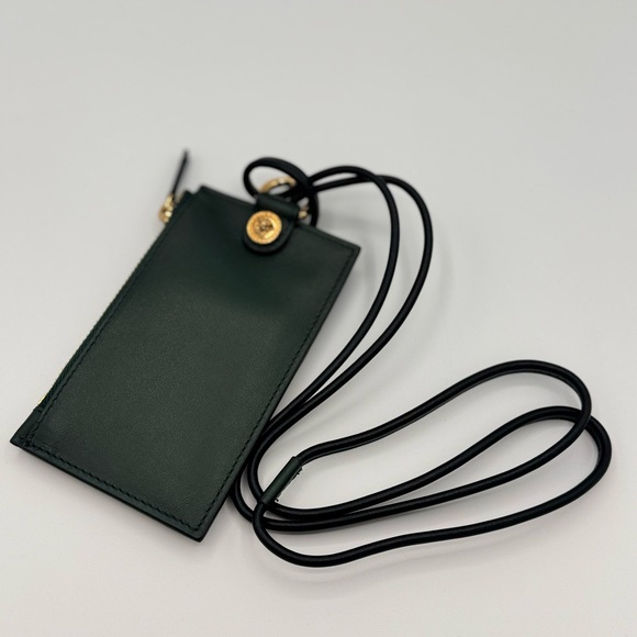 VERSACE Medusa card/ID Holder NWT - Picture 2 of 11